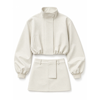 Anjie Benutzerdefiniertes Logo OEM ODM Private Label Maßgeschneiderte OEKO-TEX BSCI Gewebte Crop-Jacke Minirock-Set Damen Hersteller
