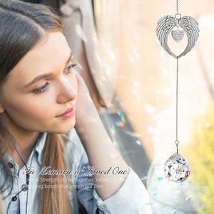 Cadeaux commémoratifs colorés boule de cristal Suncatcher <span class=keywords><strong>pont</strong></span> <span class=keywords><strong>arc</strong></span>-<span class=keywords><strong>en</strong></span>-<span class=keywords><strong>ciel</strong></span> fabricant sculpté à la main gravure Figurine <span class=keywords><strong>en</strong></span> verre - Product Image 1