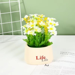 Mini plantes artificielles en pot, fleurs artificielles colorées, bonsaï en pot d'aspect céramique pour la décoration de la maison, du bureau, de la table - Product Image 5