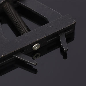 Outil universel de tensionnement et de démontage de chaîne en métal 60-100 100-200 pour l'ajustement de la chaîne de moto et de moissonneuse-batteuse - Product Image 2