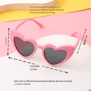 Lunettes de soleil pour enfants UV400 tendance, en forme de cœur, rose, bleu, or, rouge, lunettes de créateur personnalisées pour bébés garçons et filles, vente en gros - Product Image 3