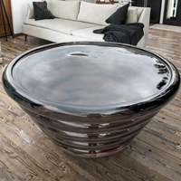 Table basse sculptée au design minimaliste moderne, sculpture en résine époxy de luxe léger pour salon de villa, motif artistique personnalisé