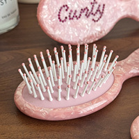 YOYI Brosse à coussin d'air 2025 Nouvelle en acétate rose, respectueuse de l'environnement, sans abîmement des cheveux, mignonne, petite, portable, tendance et robuste