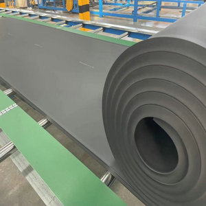 Panneau de conservation de chaleur en caoutchouc plastique flexible noir pour l'isolation des conduites d'eau réfrigérée et des conduits d'air - Product Image 2
