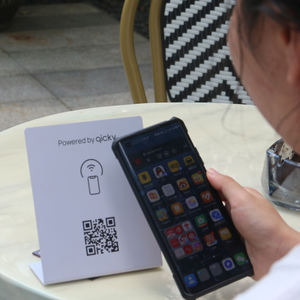 <span class=keywords><strong>Tarjeta</strong></span> de Regalo de <span class=keywords><strong>Google</strong></span> <span class=keywords><strong>Play</strong></span> Personalizada con Código QR y Chip NFC, Soporte de Exhibición con Función de Reseña de <span class=keywords><strong>Google</strong></span> - Product Image 1