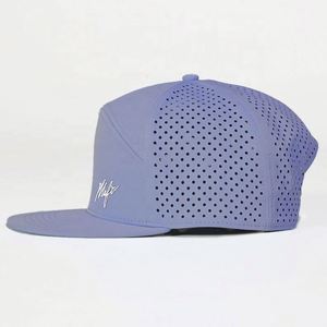Casquette de baseball respirante imperméable à 7 panneaux perforés au laser, logo brodé personnalisé, casquette de sport performante à visière plate, fermeture snapback - Product Image 3