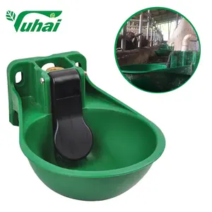 Plastic Horse Feed Buckets Vertical Tongue 2.6L 3 / 4 Farms