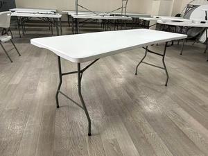 Table Pliante Extérieure en Plastique HDPE Portable 6 Pi (1,8 m) – Best-Seller - Product Image 2