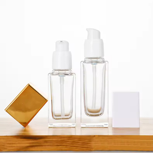 Botella de Vidrio Cuadrada de 30 ml para Cosméticos, Portátil, Vacía, para Loción o Base de Maquillaje, con Tapa de Madera, Venta al Por Mayor - Product Image 2