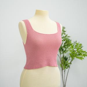 Top de punto sin mangas, tejido en Vietnam, 100% acrílico, antiarrugas, estilo simple, cuello redondo, color liso. - Product Image 2