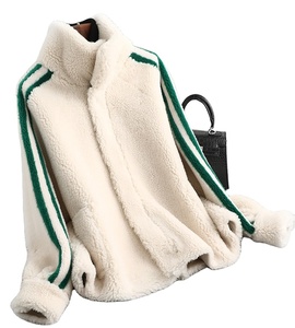 Giacca invernale da donna in vera lana Over Size giacca calda <span class=keywords><strong>pelliccia</strong></span> da ragazza cappotto corto da donna A59360 - Product Image 1