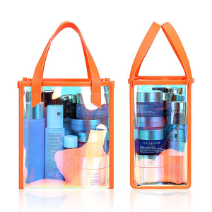Sac fourre-tout en PVC écologique avec logo personnalisé pour femmes Conception laser holographique Taille personnalisée pour cadeau promotionnel Shopping pratique - Product Image 3