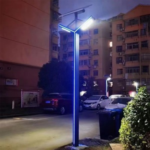 ไฟ LED IP65กันน้ำสำหรับสวนกลางแจ้งไฟถนนเสาสี่เหลี่ยมพร้อมแบตเตอรี่ - Product Image 1