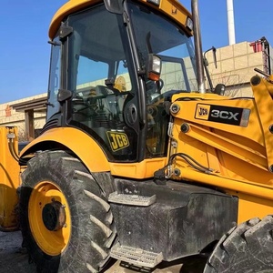 Retroexcavadora JCB 3CX Usada con Velocidad de 40 km/h y Brazo Excavador con Desplazamiento Lateral, Montada en Camión para Construcción Agrícola - Product Image 3