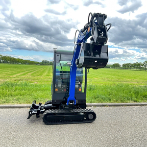 Livraison Gratuite UF NM25 Mini-Excavatrice Diesel sur Chenilles de 2,5 Tonnes avec Chenilles Hydrauliques Élargies, Bras Articulé et Système de Changement Rapide à 3 Godets - Product Image 1