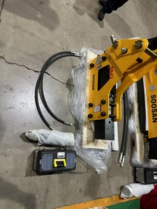 SB43 Nuevo equipo de construcción Núcleo de rompedor hidráulico de tipo lateral con motor de bomba de martillo para minería - Product Image 3