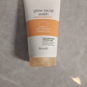 Lait Nettoyant Simple en Gros, Nouveau <span class=keywords><strong>Prix</strong></span> Bas, Formule Nettoyante en Profondeur, Éclaircissant et Hydratant pour la Peau - Product Image 3