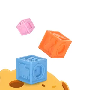 特价热卖10件有趣的方块堆叠战斗硅胶婴儿玩具儿童