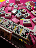 Set de Mahjong Americano con Diseño Retro de los 80, Estilo Y2K, con Estampado de Lápiz Labial Rosa Brillante, para Noches de Chicas