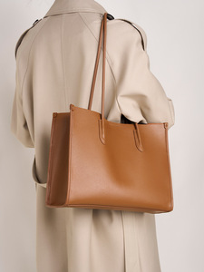 Sac fourre-tout haut de gamme en cuir véritable pour femme, en cuir de vachette souple, grande capacité, fermeture ouverte, doublure en polyester, sac à bandoulière polyvalent - Product Image 2