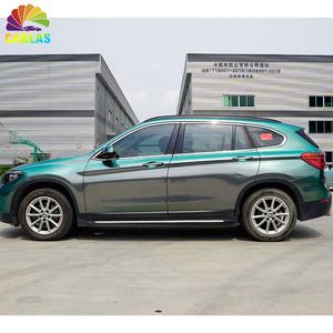 Vinilo Adhesivo para Automóviles CARLAS de 1.52*18m, Impermeable, Antiarañazos, con Acabado Brillante y Efecto Camaleón - Product Image 2