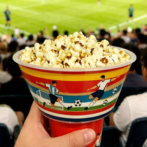 Vaso Combinado de Plástico Personalizado para Bebidas y Snacks, Desechable, 2 en 1, para Snacks, Frutas y Bebidas, con Tapas y Pajitas en la Parte Superior - Product Image 4