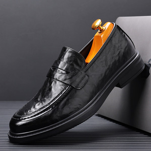 Mocassins en cuir véritable pour hommes, bout rond, à enfiler, semelle extérieure en caoutchouc, toutes saisons, chaussures décontractées et habillées - Product Image 1