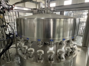 <span class=keywords><strong>Machine</strong></span> de remplissage et de bouchage automatique trois-en-un en acier inoxydable pour jus - Product Image 4