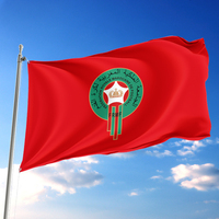 Drapeaux personnalisés de l'équipe de football du Maroc, drapeaux marocains, drapeaux de supporters, drapeaux de corps, joueurs marocains agitant des drapeaux lors d'un match de football