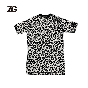 Ropa de Artes Marciales Personalizada con Tu Propio Logo para Hombres, Niños y Mujeres, Rash Guard de BJJ para Grappling/Shorts de Lucha para Boxeo - Product Image 4