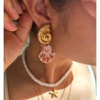 Nouveautés en acier inoxydable plaqué or style océan coquille pierre naturelle soleil étoile de mer série pendentif collier bijoux pour femmes