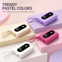 Batterie externe à charge super rapide 22,5 W avec câbles doubles intégrés, écran LED numérique, mini chargeur portable pour téléphone et tablette
