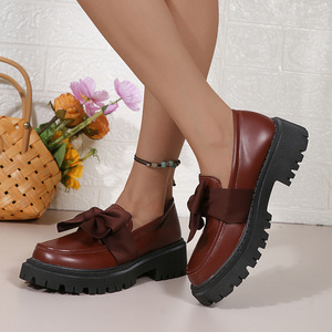 Chaussures en cuir à talon épais et semelle compensée, style britannique, nouvelle collection automne, grandes tailles, pour femme - Product Image 1