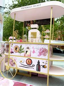 Carrito de Exhibición de Cosméticos Rosa para Vehículos, Venta Directa de Fábrica, Carrito Móvil para Eventos al Aire Libre - Product Image 4