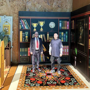 บริการผลิตงานแกะสลักเรซิ่นพรีเมียมแบบ 3 มิติ ตามสั่ง รูปปั้นเหมือนจริง ฐานสีเข้ม รูปภาพของคุณเป็นที่ระลึก บริการงานกลึง - Product Image 5