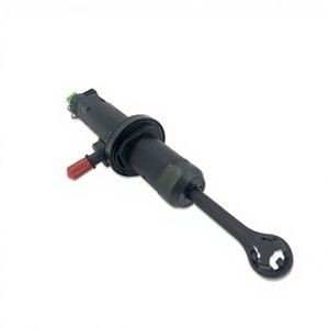 Nouveau maître-cylindre d'embrayage et de frein en plastique CLIO Kangoo Symbol 7700431845 compatible avec les modèles Suzuki et Fiat - Modèle Fiesta - Product Image 3