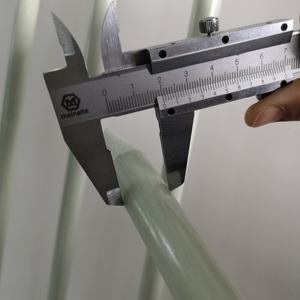 Tiges rondes en fibre de verre de différentes tailles. Utilisé comme clôture pour protéger le bétail. - Product Image 6