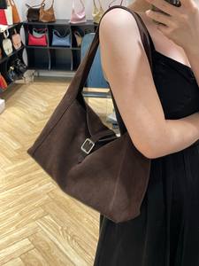 Elegante Bolso de Hombro Estilo Tote de Cuero Nubuck Genuino para Mujer, Bolso de Mano para el Trabajo y la Vida Diaria - Product Image 2