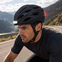 Casque de vélo LED personnalisable avec logo, recharge USB, feu arrière, coque ventilée pour la sécurité, idéal pour les marques de cyclisme en gros