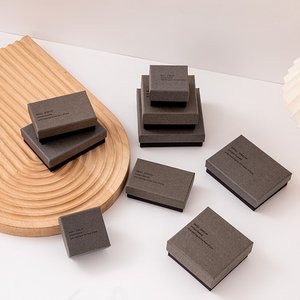 浅色奢华灰色和黑色首饰盒戒指手链耳环项链手表包装回收材料 - Product Image 4
