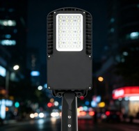 Lampadaire LED en alliage d'aluminium étanche IP66 AC 150W Ra>70 Dimmable 3000-6000K Certifié CE Garantie 5 ans Détecteur de mouvement