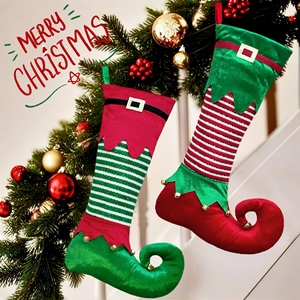 Nuevos Calcetines Navideños de Tela con Campanas, Adorno para Árbol de Navidad, Regalo Festivo, Decoración para Fiestas Navideñas - Product Image 4