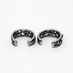 Yunnique – boucles d'oreilles à clipser en acier inoxydable 316, motif rétro creux, design géométrique pour femmes, bijoux à la mode - Product Image 1