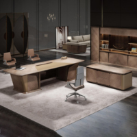 Bureau de direction en bois massif de luxe, bureau de PDG en noyer avec armoire latérale, table de bureau haut de gamme pour directeur, ensemble de meubles de direction