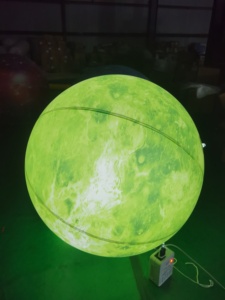 Ballons gonflables en PVC étanches à l'air avec lumière LED, planètes Terre, Soleil, Lune, Saturne et Mars, couleur personnalisée, taille 1m-5m, impression UV durable - Product Image 2