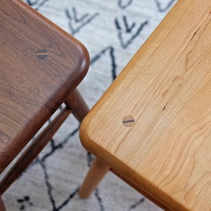 Tabouret carré en bois de cerisier massif, fait à la main, pour la maison, chaise de salle à manger, tabouret pour adultes et enfants - Product Image 4