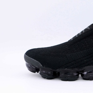 Compra un par de zapatillas Nike Factory de China - Alibaba.com