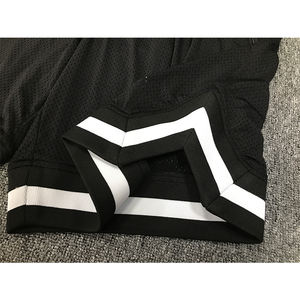 Pantalones Cortos de Baloncesto Personalizados al por Mayor, Transpirables, Estampados, de Malla, Sublimados, Clásicos, Lisos - Product Image 6