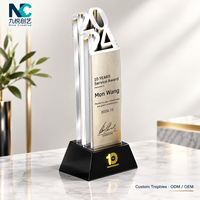 Trophée personnalisé avec base en aluminium mat et cristal K9 pour récompenses annuelles et souvenirs d'entreprise, impression UV OEM ODM