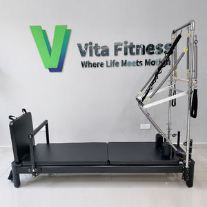 Cama de entrenamiento multifuncional para el cuidado corporal con resortes ajustables, Reformer de Pilates comercial con torre, para uso en almacenes y envío. - Product Image 1